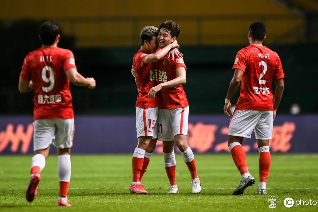 من رجل مباراة ليفربول وتوتنهام اليوم؟ تحليل مفصل لأبرز المرشحين