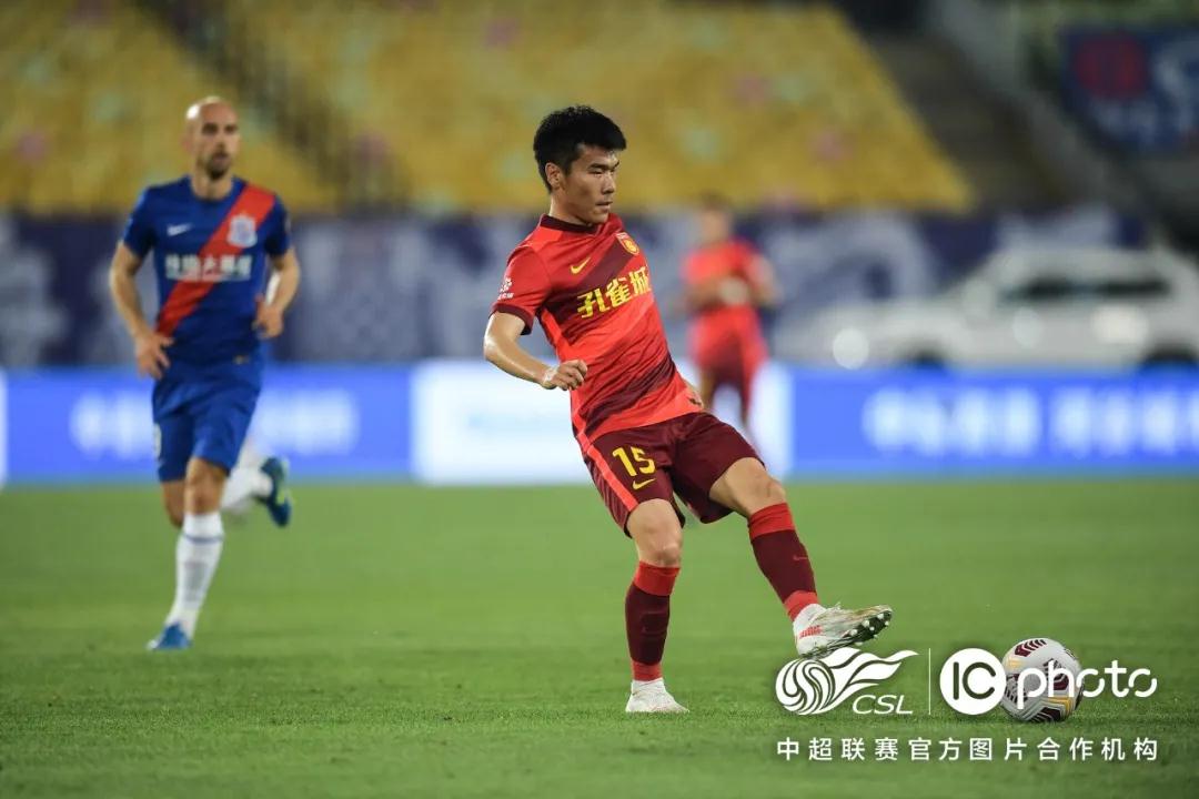متى موعد قرعة دوري أبطال أوروبا 2025؟